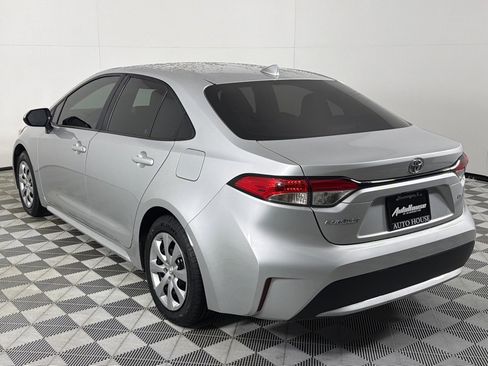 Used 2022 Toyota Corolla LE image 7