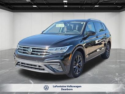 Certified 2024 Volkswagen Tiguan SE w/ Panoramic Sunroof Package