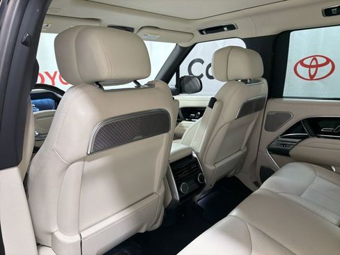 Used 2025 Land Rover Range Rover Autobiography AWD/4WD image 19