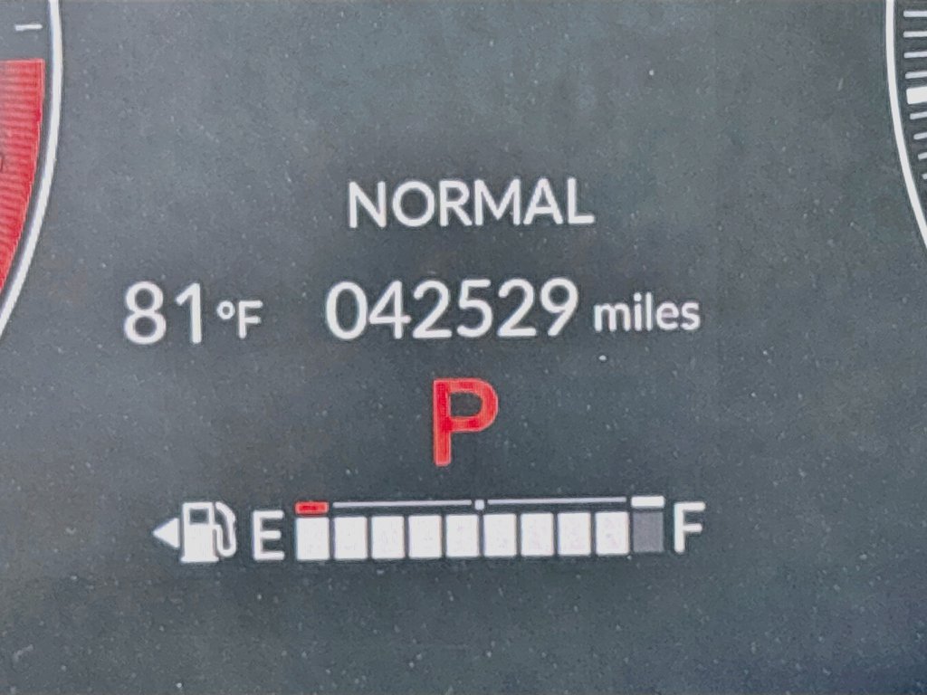 Used 2023 Honda HR-V LX image 12