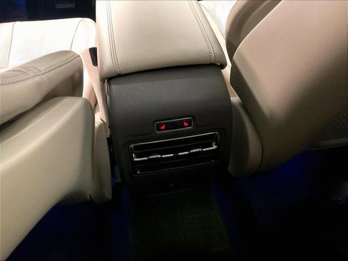 Used 2022 Lincoln Corsair Reserve w/ Equipment Group 201A image 28