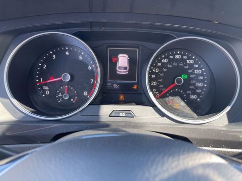 Used 2021 Volkswagen Tiguan SE w/ 3rd Row Seat Package image 7