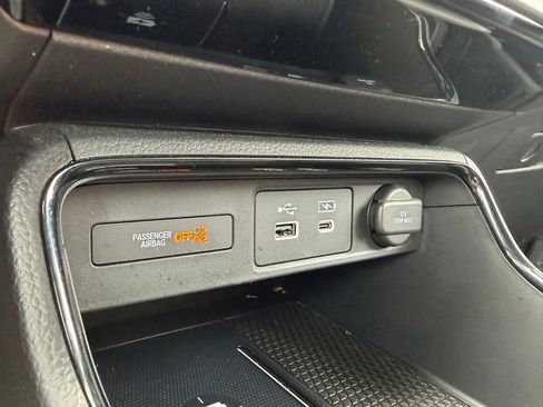 Used 2023 Honda CR-V EX-L image 11