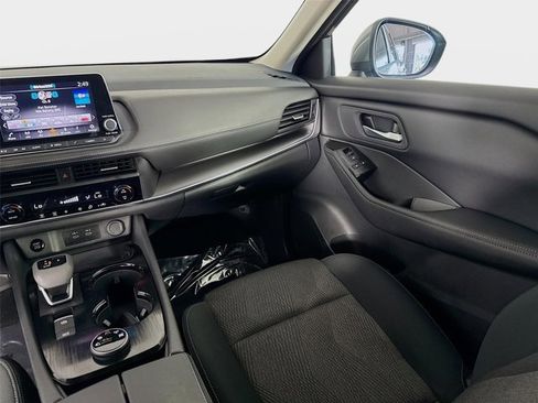Certified 2026 Nissan Rogue SV AWD/4WD image 23