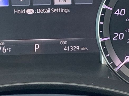 Used 2023 Toyota Highlander L image 10