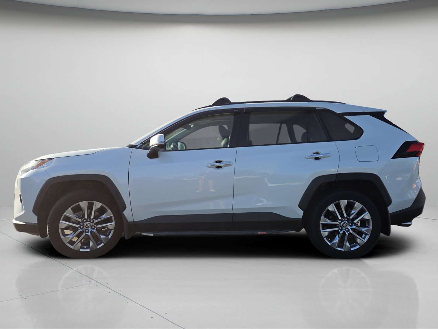 Certified 2022 Toyota RAV4 Limited AWD/4WD image 22