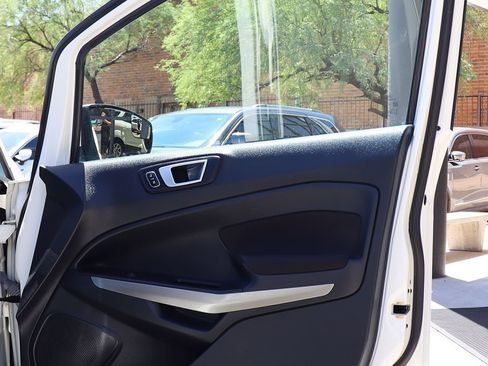 Used 2018 Ford EcoSport SE FWD image 33