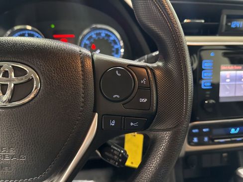 Used 2017 Toyota Corolla L image 11