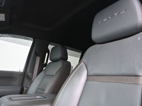 Used 2022 GMC Sierra 3500 Denali w/ Technology Package image 22