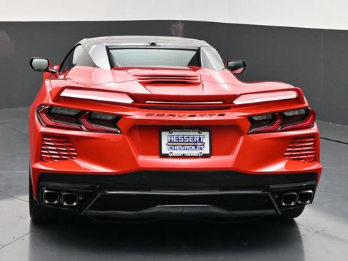 Used 2024 Chevrolet Corvette Stingray Premium Conv w/ Z51 Performance Package RWD image 6