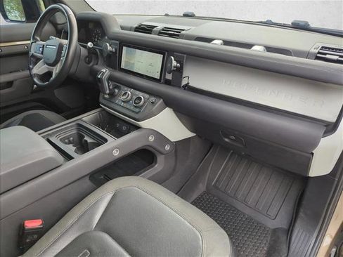 Used 2020 Land Rover Defender 110 S AWD/4WD image 25