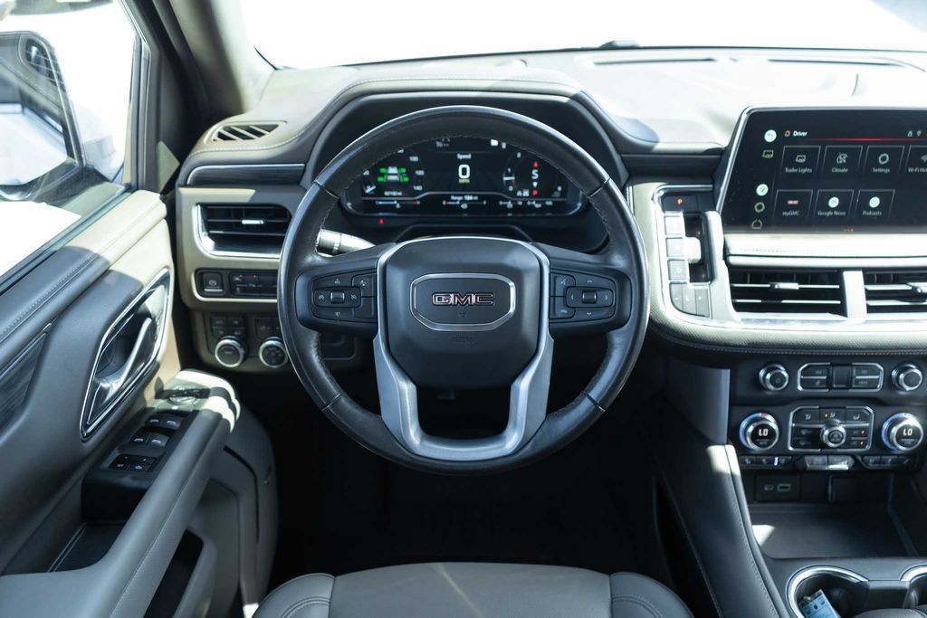 Used 2022 GMC Yukon SLT AWD/4WD image 20