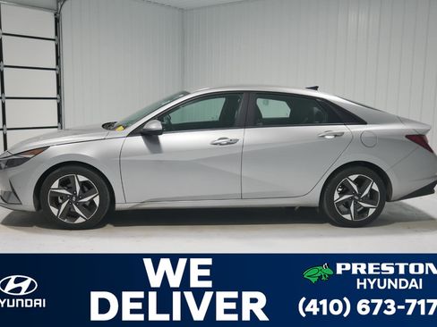 Used 2023 Hyundai Elantra SEL w/ Convenience Package image 8