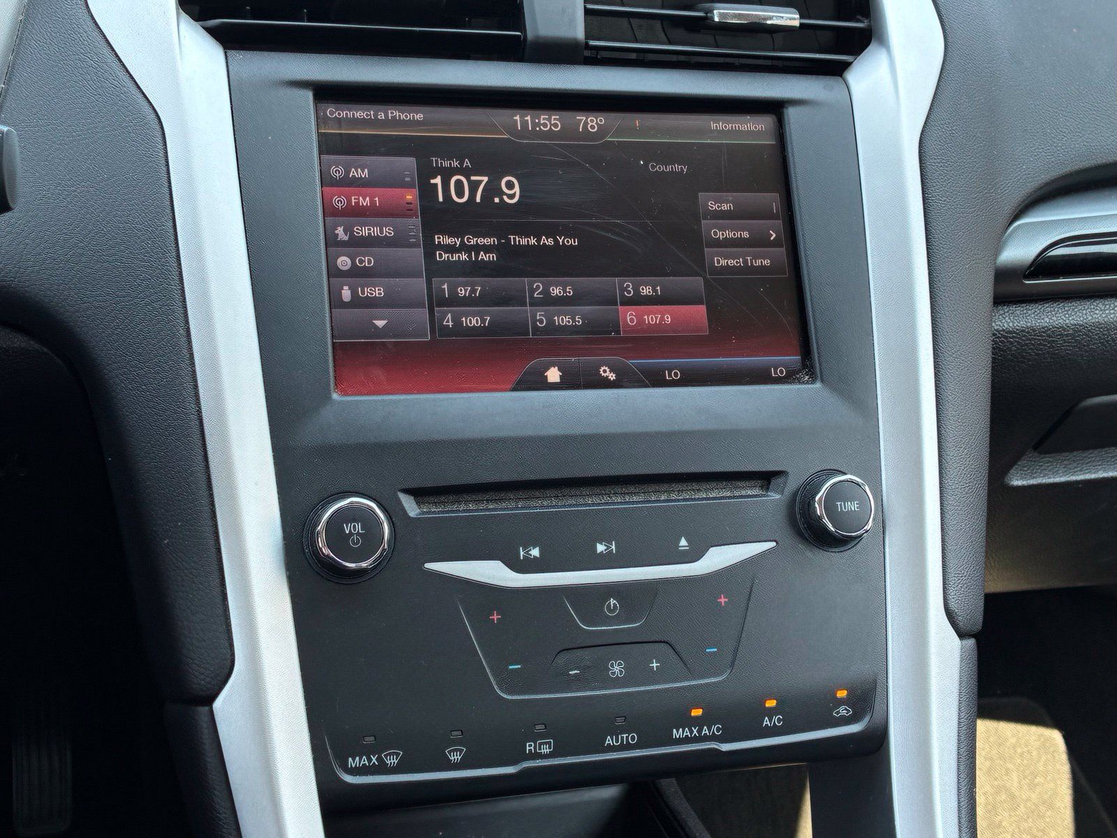 Used 2013 Ford Fusion SE FWD image 10