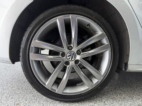 Used 2018 Volkswagen Passat 2.0T R-Line FWD image 44