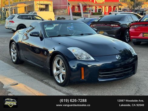 Used 2007 Nissan 350Z Touring RWD image 1