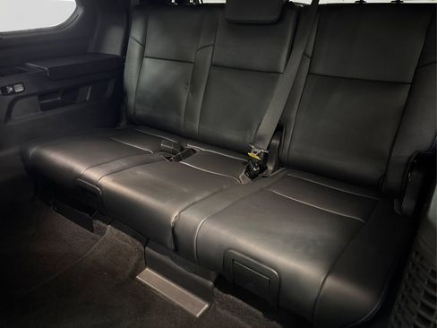 Used 2023 Toyota Sequoia Platinum image 39