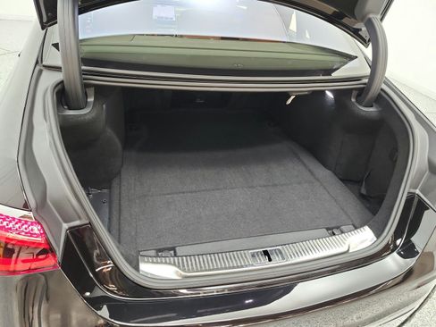 Certified 2024 Mercedes-Benz S 580e 4MATIC Sedan image 22