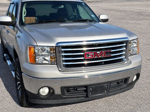 Used 2008 GMC Sierra 1500 SLT w/ All-Terrain Package RWD image 10