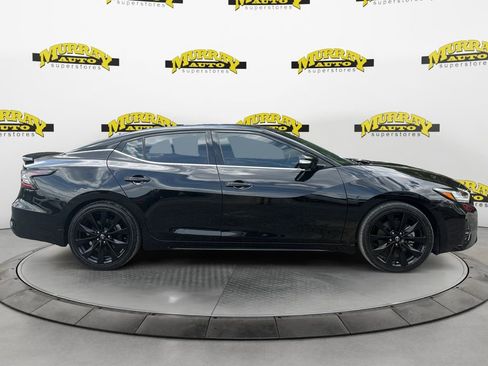 Used 2023 Nissan Maxima SR w/ Sport Mat Group FWD image 6