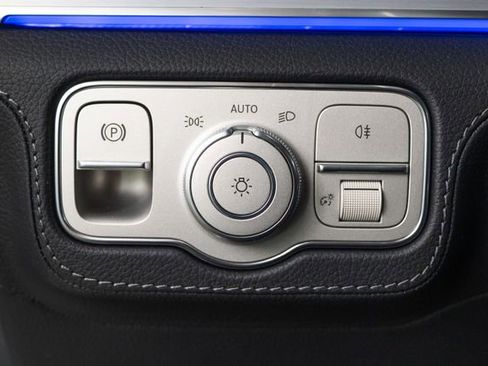 New 2026 Mercedes-Benz GLS 450 4MATIC image 22