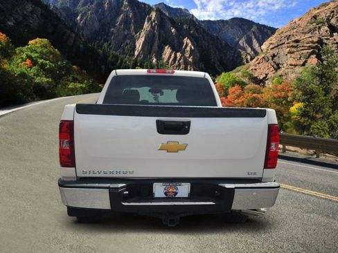 Used 2012 Chevrolet Silverado 1500 LTZ w/ LTZ White Diamond Edition AWD/4WD image 4