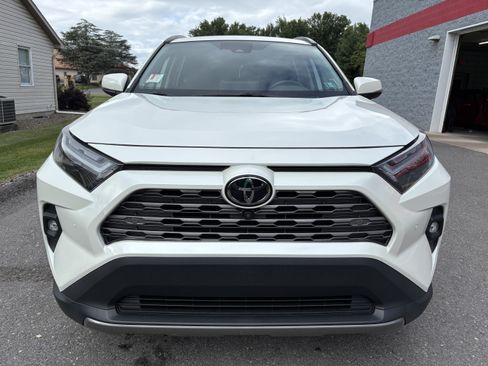 Used 2022 Toyota RAV4 Limited AWD/4WD image 9