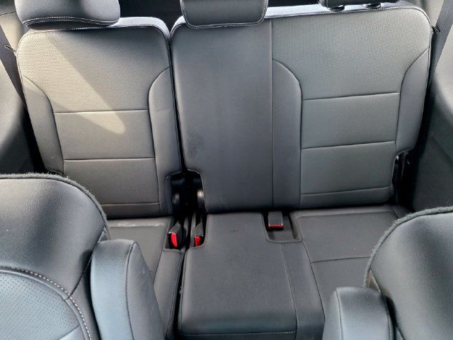 Used 2026 Chevrolet Traverse LT FWD image 41