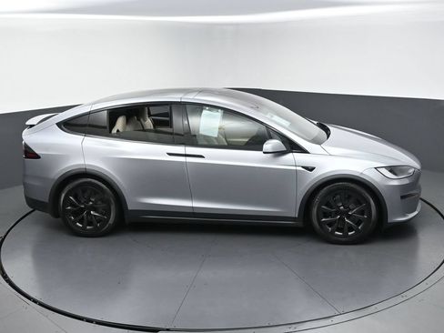 Used 2025 Tesla Model X AWD/4WD image 40
