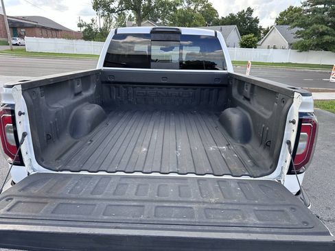 Used 2017 GMC Sierra 1500 Denali w/ Denali Ultimate Package AWD/4WD image 9