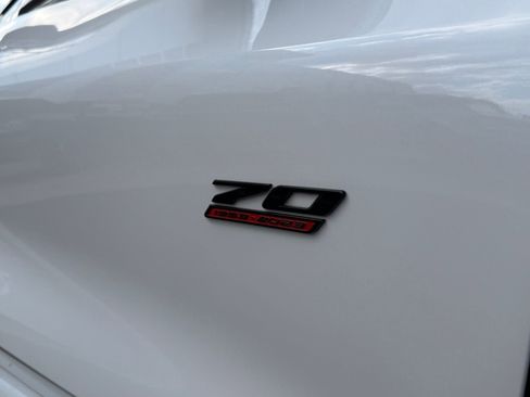 Used 2023 Chevrolet Corvette Stingray w/ Z51 Performance Package image 16