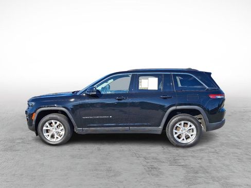 Used 2023 Jeep Grand Cherokee Limited image 2