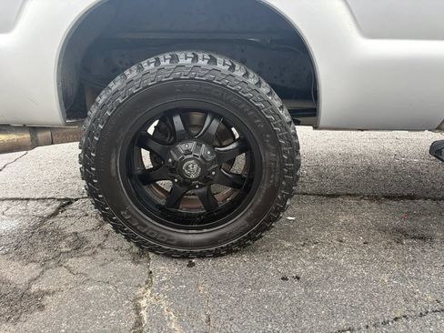 Used 2016 Ford F250 XL w/ Power Equipment Group AWD/4WD image 12