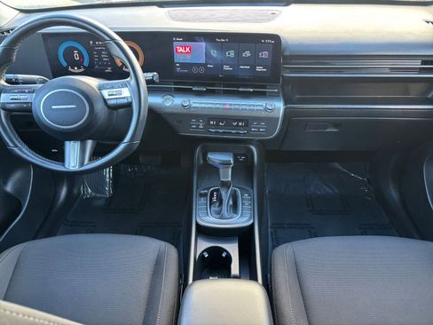 Used 2025 Hyundai Kona SEL image 29