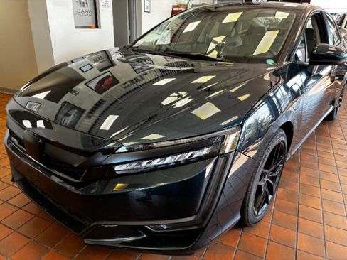 Used 2018 Honda Clarity Plug-In Hybrid image 8