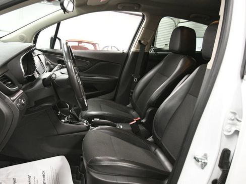 Used 2019 Buick Encore Preferred FWD image 9
