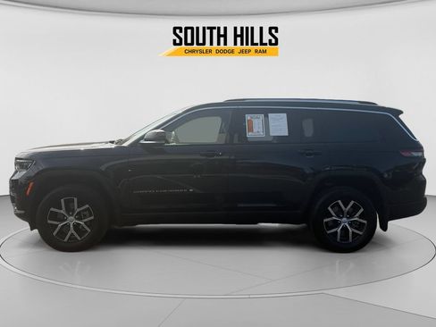 Used 2023 Jeep Grand Cherokee L Limited w/ Luxury Tech Group II AWD/4WD image 2