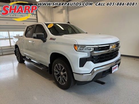 Used 2025 Chevrolet Silverado 1500 LT w/ Z71 Off-Road Package AWD/4WD image 1