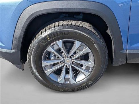 New 2026 Chevrolet Equinox LT AWD/4WD image 10