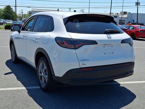 Certified 2026 Honda HR-V LX image 4