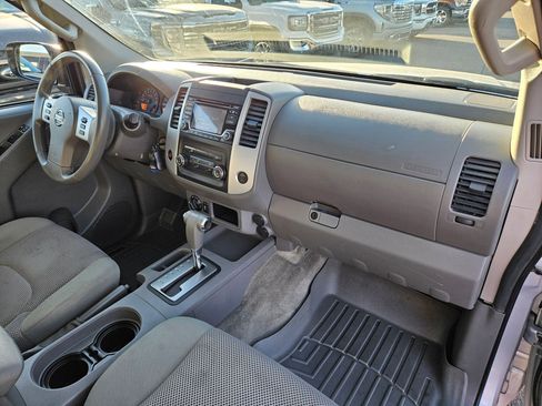 Used 2015 Nissan Frontier SV AWD/4WD image 33