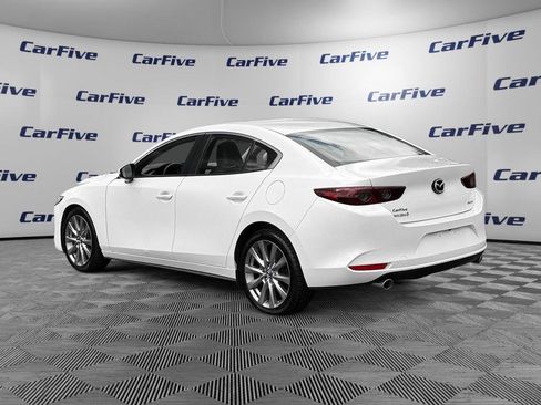 Used 2020 MAZDA MAZDA3 Sedan w/ Select Package FWD image 2