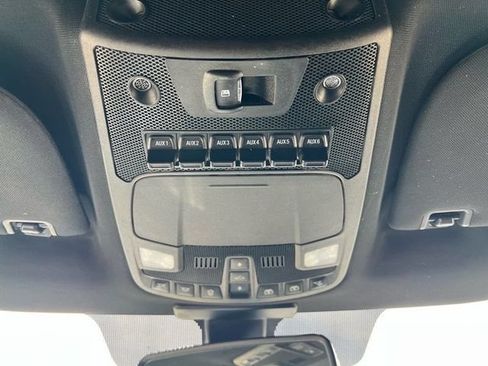 Used 2018 Ford F250 Platinum w/ Platinum Ultimate Package AWD/4WD image 16