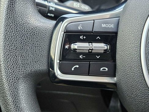 Used 2022 Kia Sorento LX FWD image 23