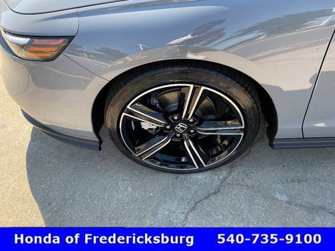 Certified 2025 Honda Accord Sport image 9