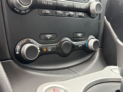 Used 2020 Nissan 370Z Touring Sport image 26