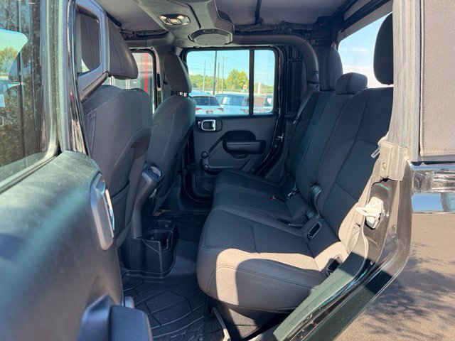 Used 2023 Jeep Gladiator Sport AWD/4WD image 12