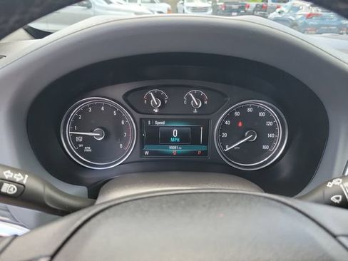 Used 2019 Buick Enclave Premium w/ Experience Buick Package FWD image 21
