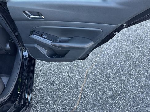 Used 2024 Nissan Altima 2.5 SR image 16