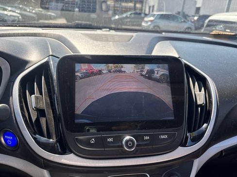 Used 2017 Chevrolet Volt LT FWD image 17